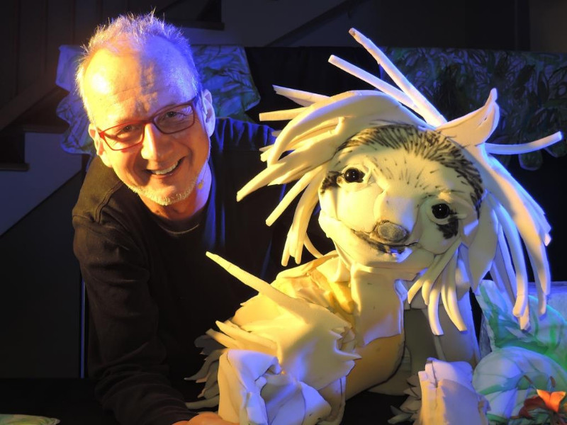 Stefan Karch, Kinderbuchautor, Illustrator und Puppenspieler zu Gast in der Volksschule
